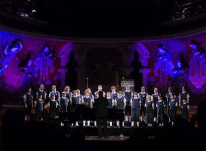 Les petits chanteurs de Saint Marc de Lyón en un concierto ofrecido en 2007 en el Palau de la música de Barcelona.