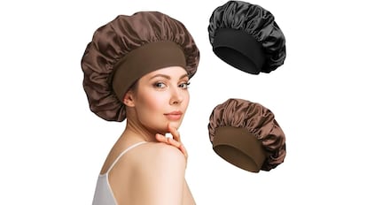 El gorro de satén es bueno para el cabello