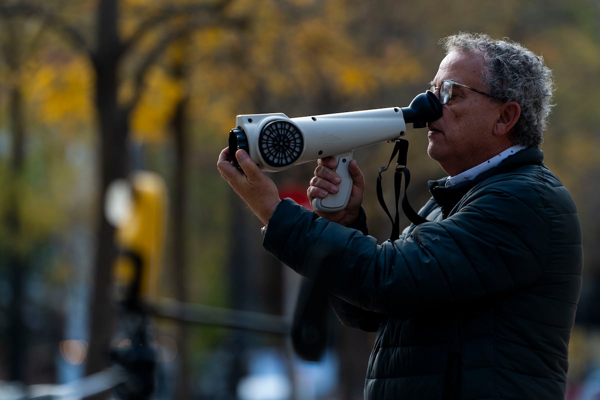 How to measure bad smells: the citizen science that is challenging the stench of rotten eggs and cabbage soup