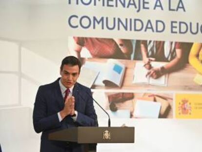 El presidente del Gobierno, Pedro Sánchez, preside un acto de homenaje a la comunidad educativa.