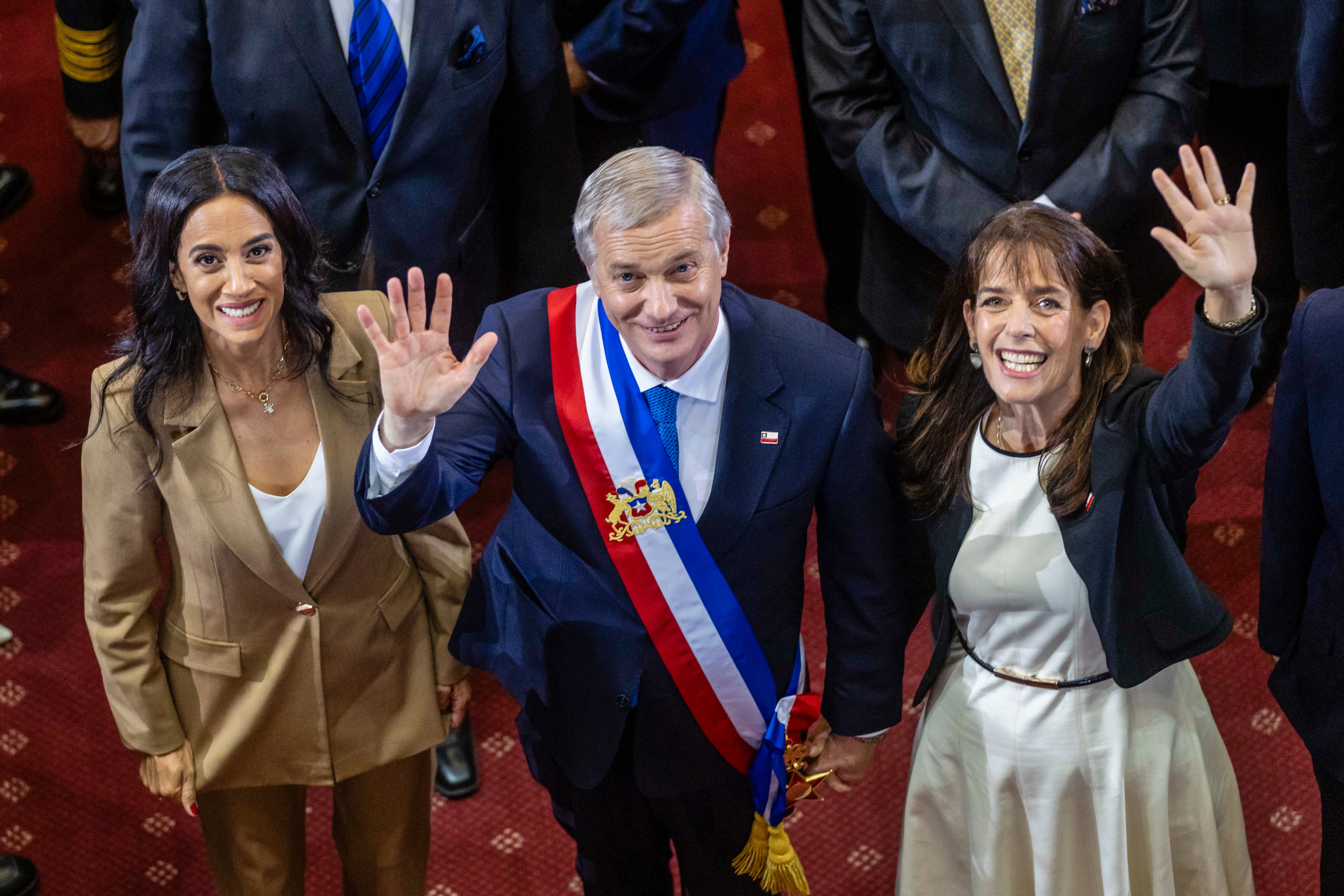 José Antonio Kast a su salida del Congreso de Valparaíso.