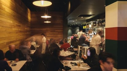 Comedor del restaurante Italian and sons, en Canberra (Australia).