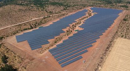 Planta de paneles fotovoltaicos en Chile.