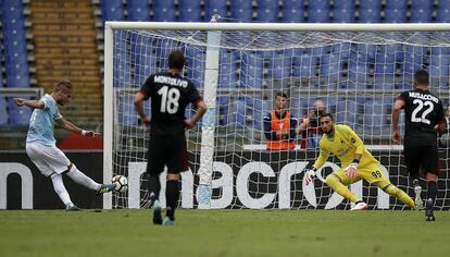 Immobile marca de penalti el primer gol de la Lazio.