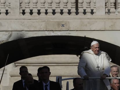 El Papa Francisco llega a la plaza de San Pedro el pasado miércoles.