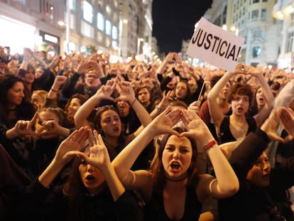 Si conoce algún caso de abusos sexuales o acoso que no haya visto la luz, escríbanos a reportajes@elpais.es