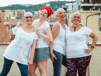 Asociaciones como Apelo apoyan a personas que no tienen pelo, visibilizan la alopecia e informan desde su propia experiencia.