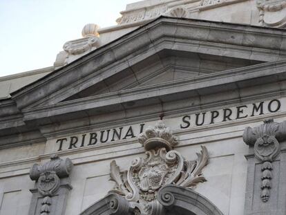 Detalle de la fachada del Tribunal Supremo. EFE/Javier Lizón/Archivo