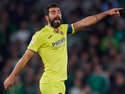 Raúl Albiol, en el partido contra el Betis en el Villamarín el 6 de febrero.