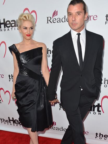 En la biografía de Stefani no se encuentran grandes escándalos. Lleva con el guitarrista y vocalista de Bush Gavin Rossdale desde 1995. Gwen se casó con él en 2002 con un vestido de John Galliano.