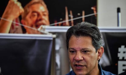 Haddad em entrevista coletiva nesta quarta em São Paulo: "É grave o que está acontecendo no WhatsApp".