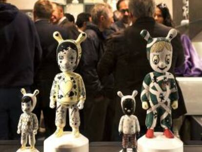Fotografía facilitada por Fischka de varias porcelanas de la empresa valenciana Lladró, que hoy ha presentado "The Guest", una de sus más recientes colecciones, en un acto enmarcado en la Semana del Diseño de Viena, que tiene lugar estos días en la capital austríaca.