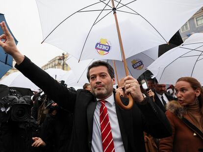 André Ventura, líder de Chega, durante un acto de la campaña electoral en Lisboa.