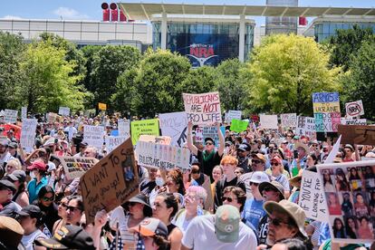 Protesta contra las armas el 27 de mayo en Houston (Texas), donde se celebraba la convención anual de la Asociación del Rifle estadounidense (NRA).