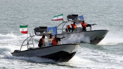 Lanchas de los Guardianes de la Revolución en una zona frente a las costas iraníes el pasado día 2. 