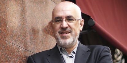 El escritor Ricardo Artola.