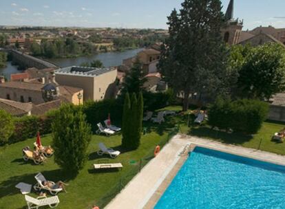 Vistas desde la piscina del parador de Zamora