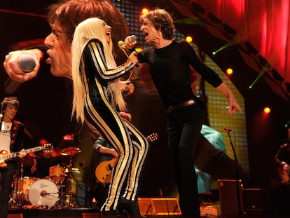 Lady Gaga y Mick Jagger, en un concierto de los Rolling Stones el 15 de diciembre de 2012 en Nueva Jersey.