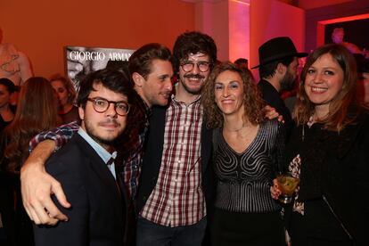 Luis Ramirez e Isaac Gonzalez de Universal Pictures, con acompañante,
Irene Mateos y Ana Belén Cruz de S Moda.