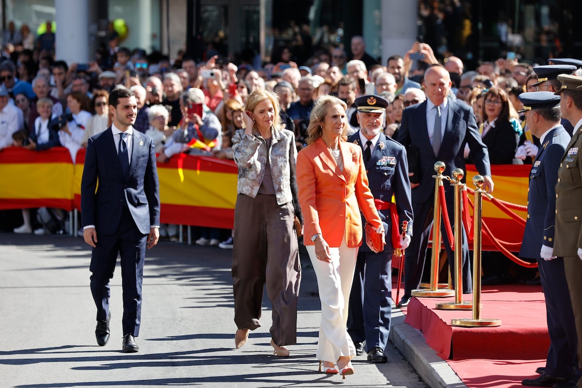 Las infantas Elena y Cristina de Borbón, juntas en su primer acto público en más de 10 años
