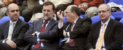 Daniel Sirera, Mariano Rajoy, José Antich, director de <i>La Vanguardia,</i> y Jorge Fernández Díaz, en el Club de Tenis Barcelona.