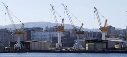 En la imagen, gradas en los astilleros del Puerto de Vigo. 