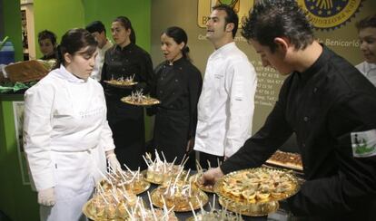 Estudiantes de Hosteler&iacute;a del centro de Formaci&oacute;n Profesional de Benicarl&oacute;. 