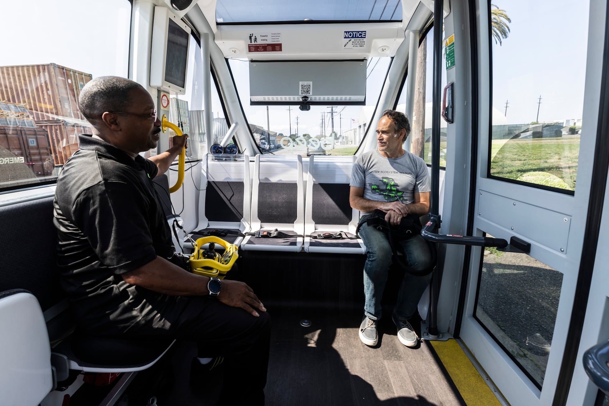 Robotaxis: viaje en un coche sin conductor por el centro de San ...