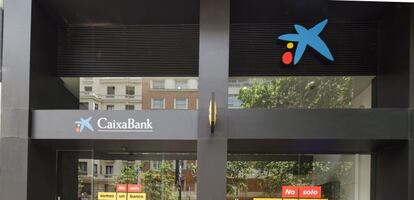 Imagen de una oficina de CaixaBank.