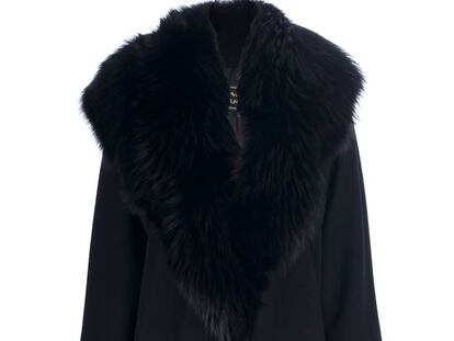 Renovando básicos: 15 abrigos negros en los que merece la pena invertir