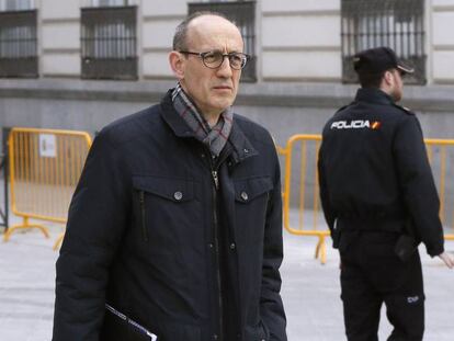 El ex inspector del Banco de España Pedro González