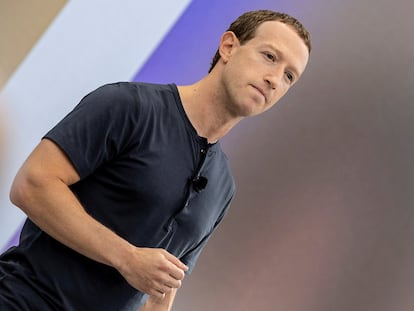 Mark Zuckerberg, presidente ejecutivo de Meta, presenta los nuevos proyectos en IA de su compañía en la conferencia Meta Connect en Menlo Park (California) el pasado septiembre.