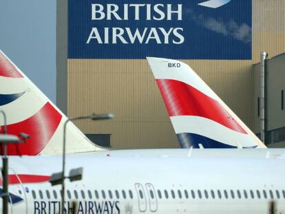 Varios aviones de British Airways, en el aeropuerto de Heathrow, cerca de Londres.