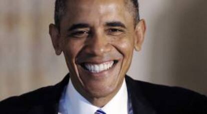 El presidente estadounidense, Barack Obama, fue registrado al sonreir durante un acto en la Casa Blanca, en Washington (EE.UU.).