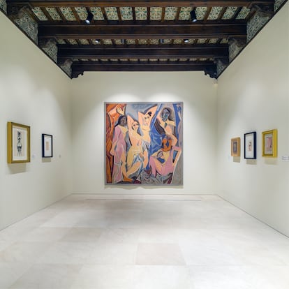 El tapiz 'Las señoritas de Aviñón' (1958), de Jacqueline de la Baume Dürrbach, inspirado en el cuadro homónimo de Picasso (que está en el MoMA de Nueva York), en una de las salas del Museo Picasso Málaga.