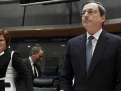 Mario Draghi, momentos antes de su intervención ante el Parlamento Europeo