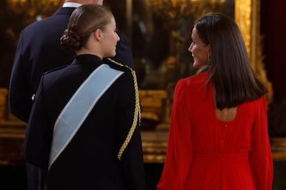 La reina Letizia y la princesa Leonor, durante la recepción.