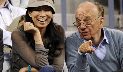 El magnate Rupert Murdoch y Wendi Deng, cuando estaban casados.&lt;