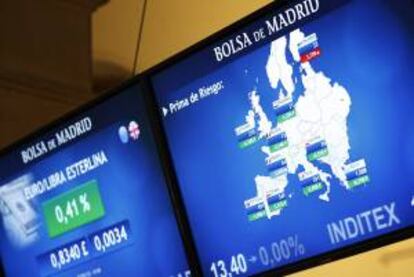 Panel de la Bolsa de Madrid que refleja la evolución de la prima de riesgo el pasado jueves de los países europeos.