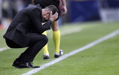 Simeone, durante el partido contra el Qarabag.