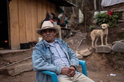 Virginio Moreno, en su casa de la aldea Juvinani, del estado de Guerrero, en mayo de 2021.
