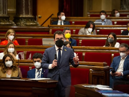 El 'president' de la Generalitat, Pere Aragonès, en el Parlament de Cataluña, Barcelona.