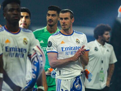 Gareth Bale (centro) aplaude el pasado domingo en el Bernabéu durante la celebración de la 14ª Champions del Real Madrid.