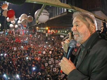 Lula discursa na Paulista em junho deste ano.