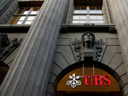 Fachada da sede do banco suíço UBS em Zurique.