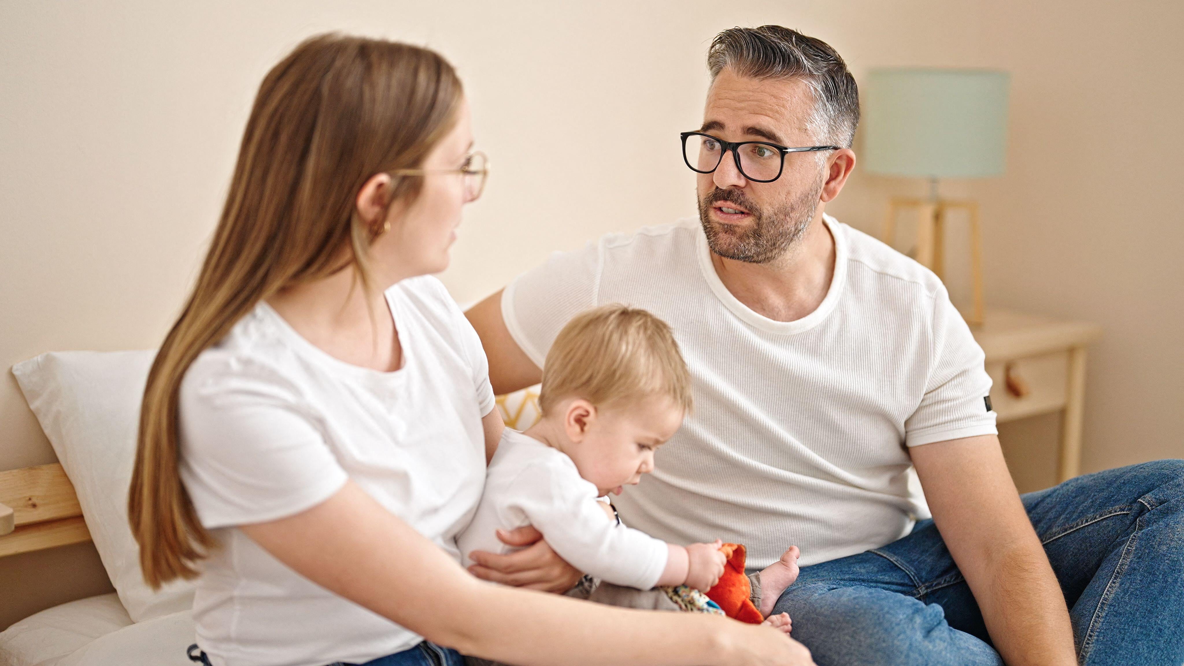 Por qué discutir bien con la pareja puede beneficiar a los hijos