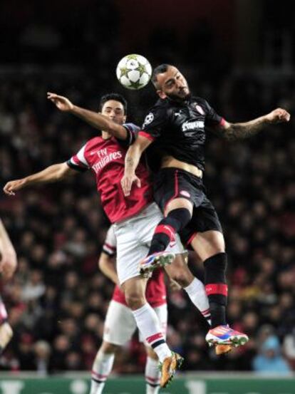 Arteta salta con Mitroglou
