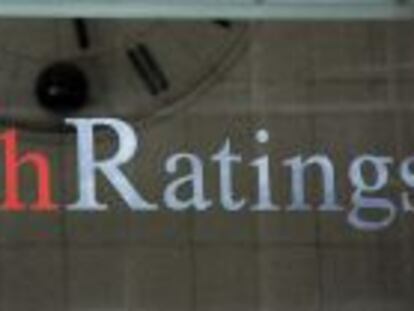 En la imagen, fachada de la sede de la agencia de calificaci&oacute;n Fitch Ratings en Nueva York (Estados Unidos). EFE/Archivo