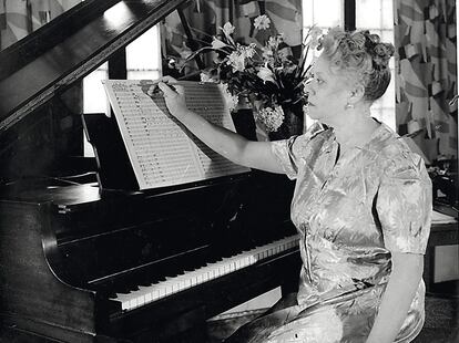 La compositora clásica, pianista y profesora de música estadounidense Florence Price.