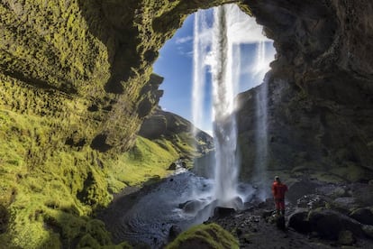 Cascada de Seljalandsfoss, al sur de Islandia.